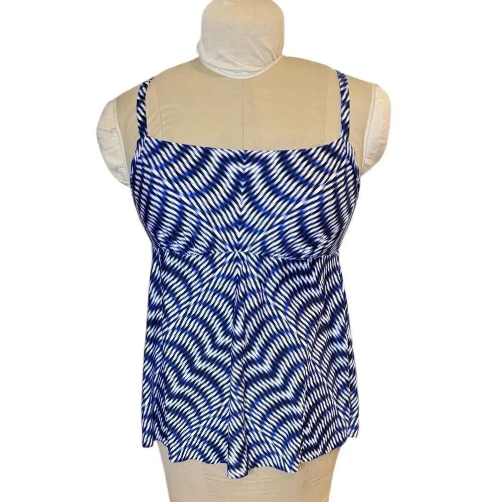 Miraclesuit Women's Hypnotique Kami Tankini Swim Top Sz. 10